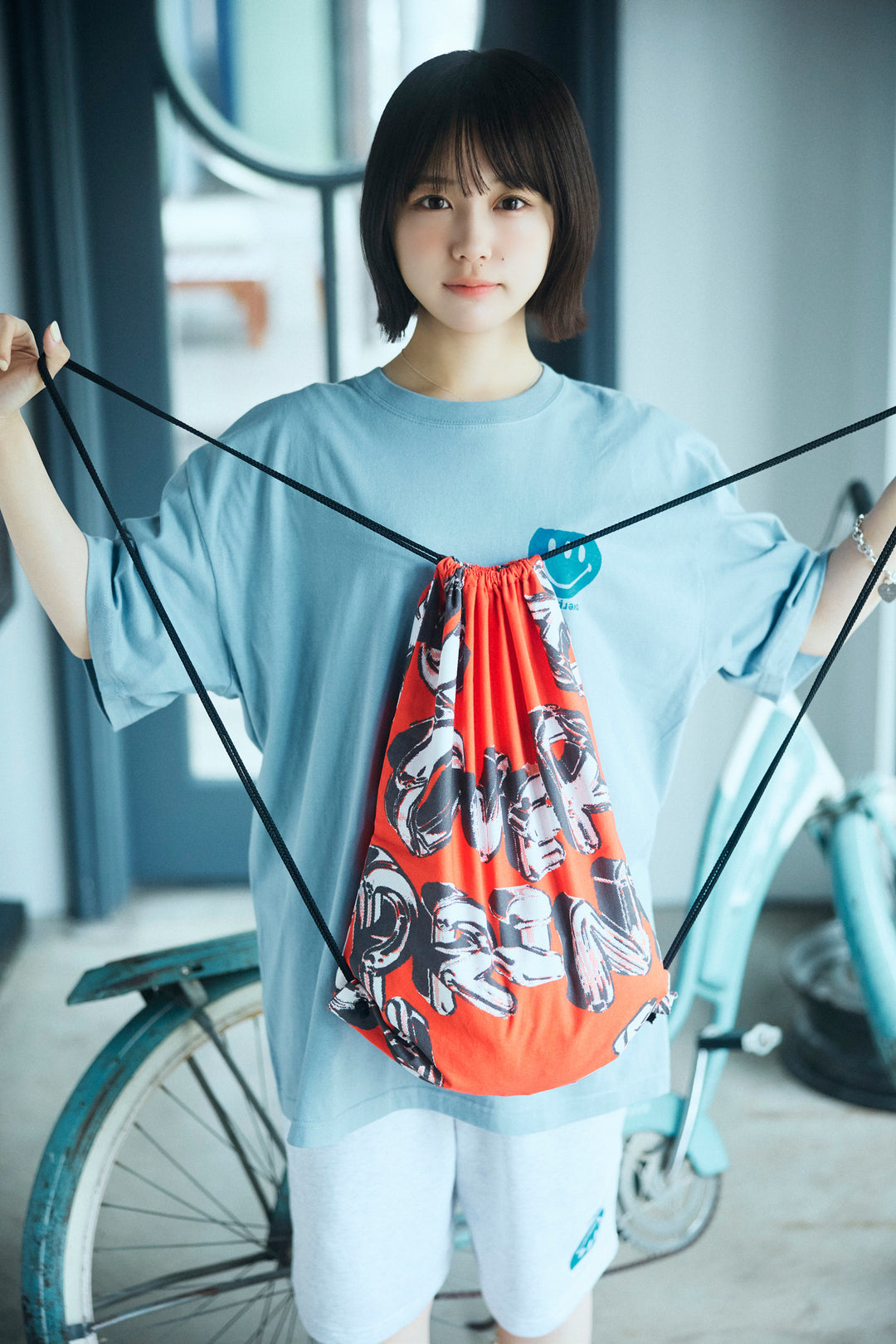 chain logo drawstring bag