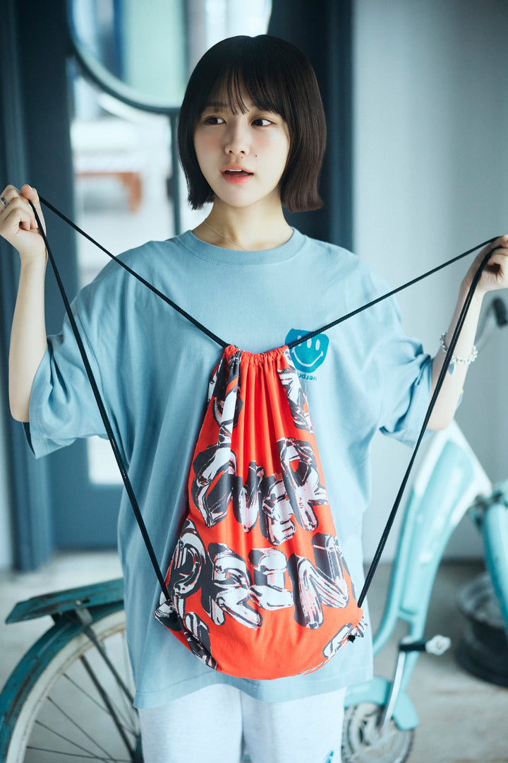 chain logo drawstring bag
