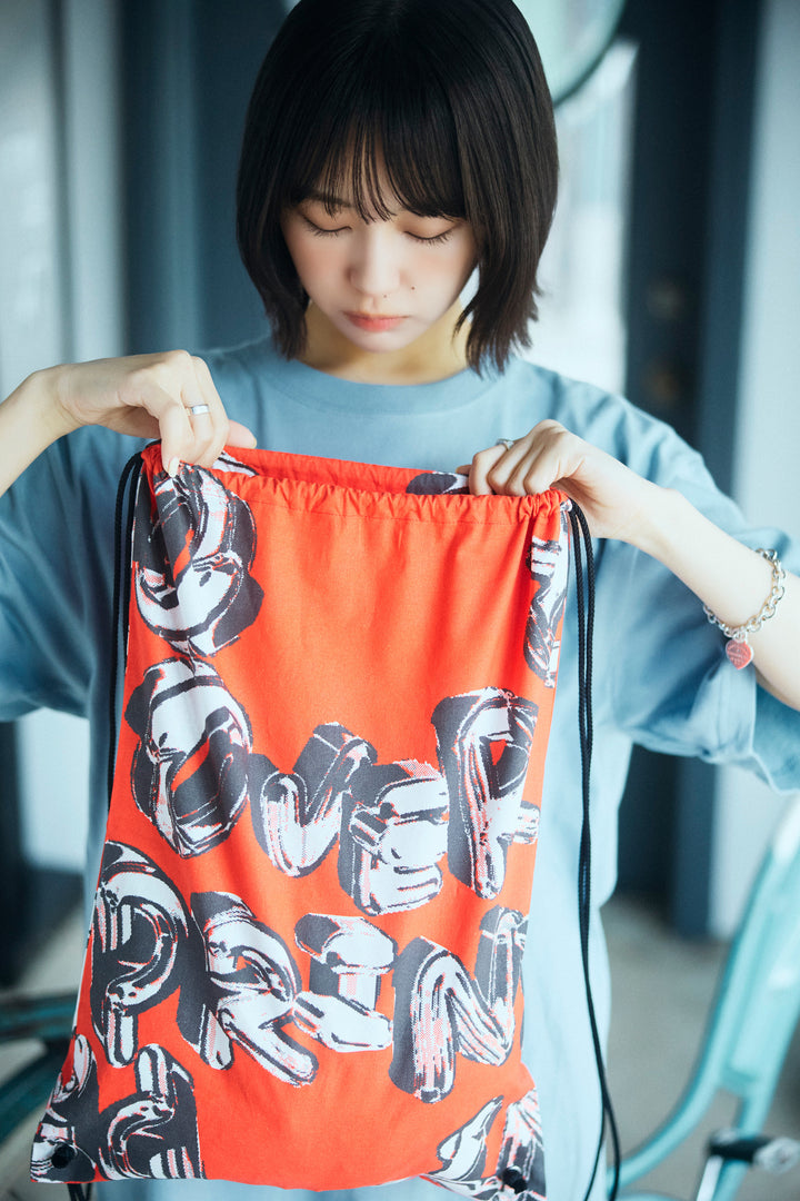 chain logo drawstring bag