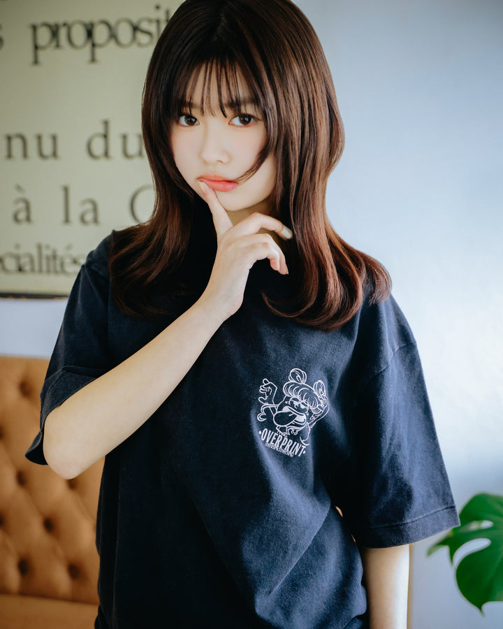 Peek a boo Tee