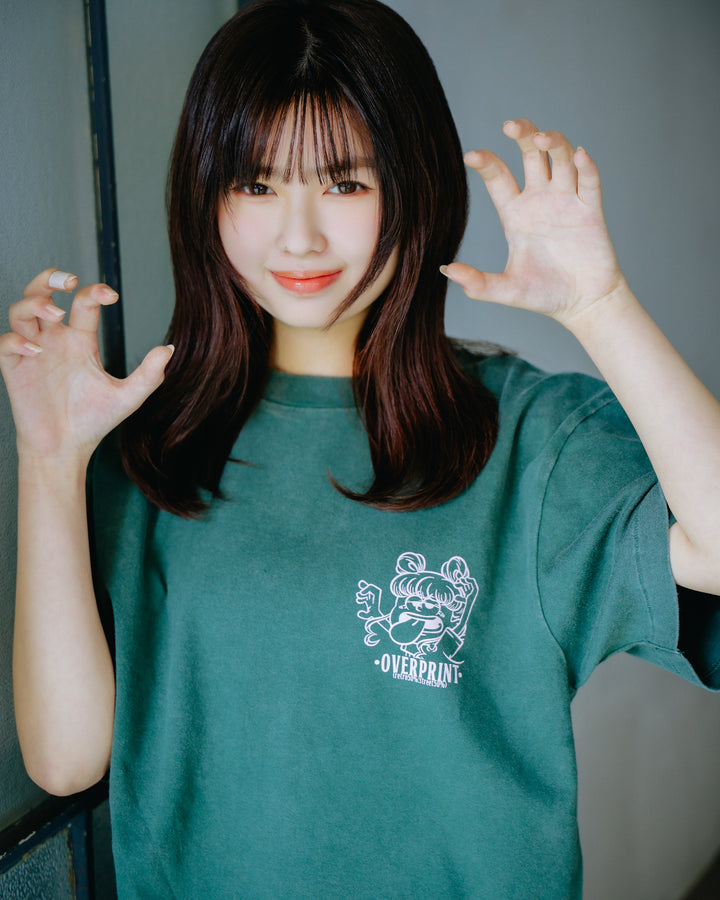 Peek a boo Tee