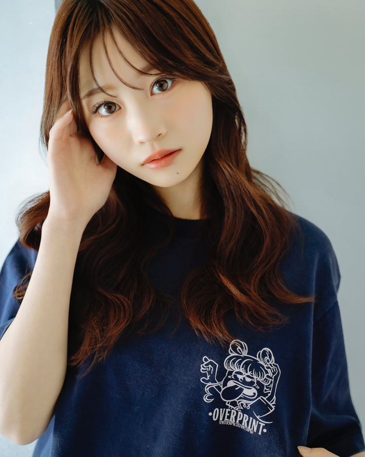 Peek a boo Tee