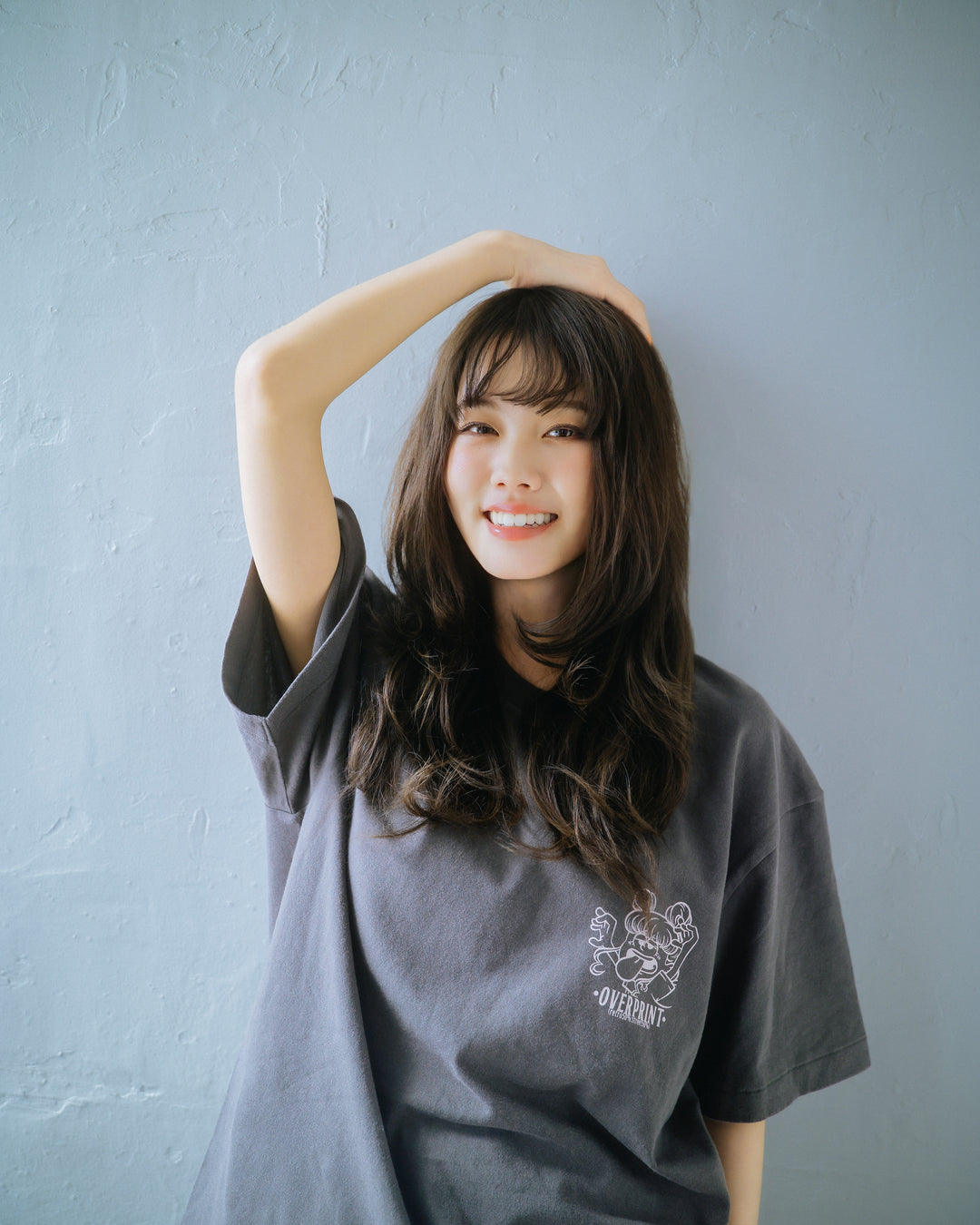 Peek a boo Tee