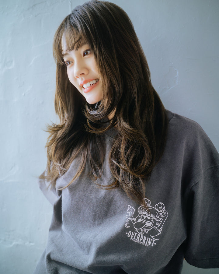 Peek a boo Tee