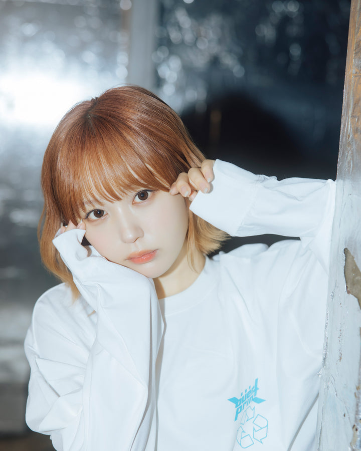 Rabbit slit LS Tee