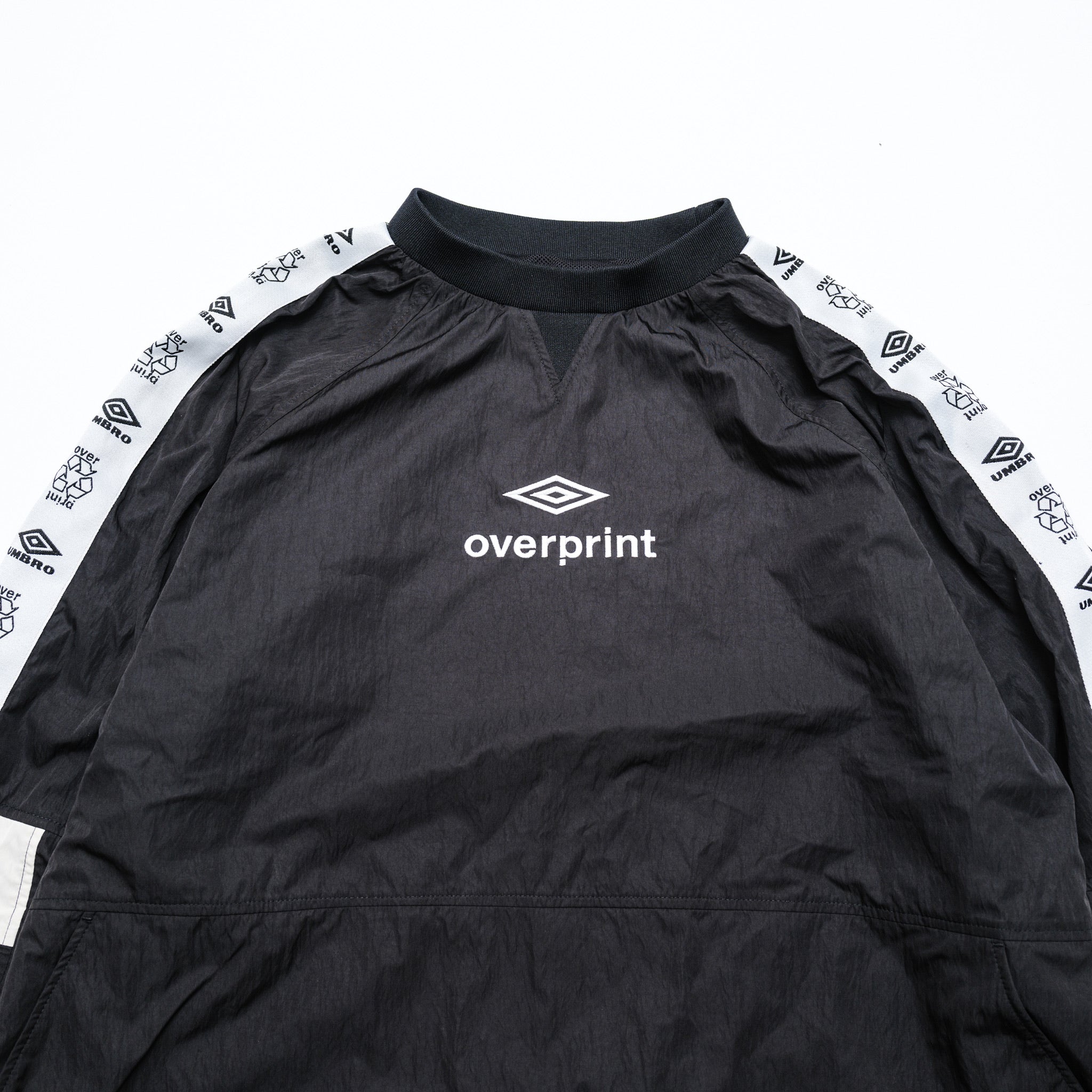 Umbro 黒 長袖 トレーナー overprint UMBRO * over print Drill top